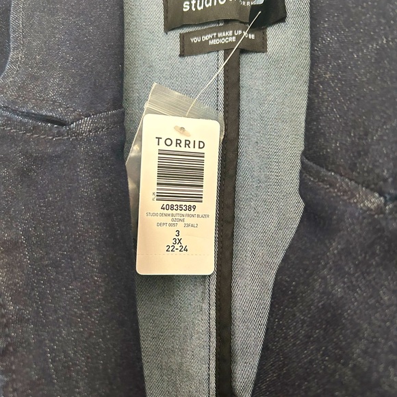 NWT denim blazer Torrid brand size 3X - Picture 3 of 3
